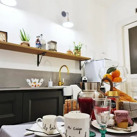 Bed & Breakfast Elia Home *